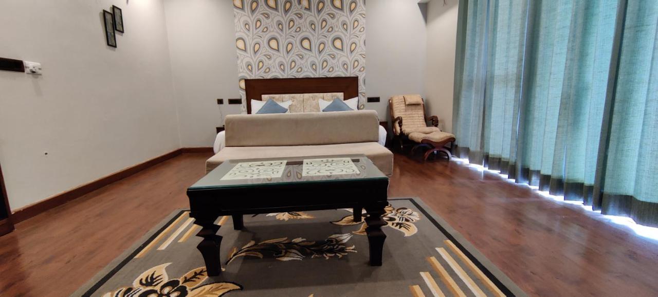 Dreamcatcher Boutique Hotels Бхимтал Экстерьер фото