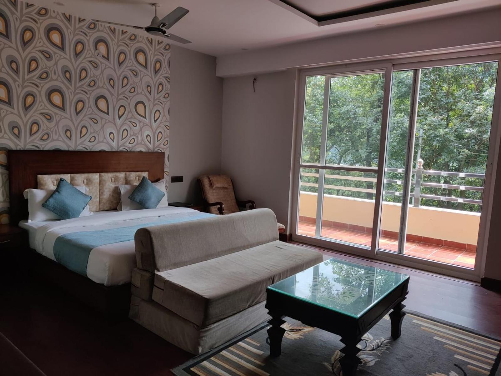 Dreamcatcher Boutique Hotels Бхимтал Экстерьер фото