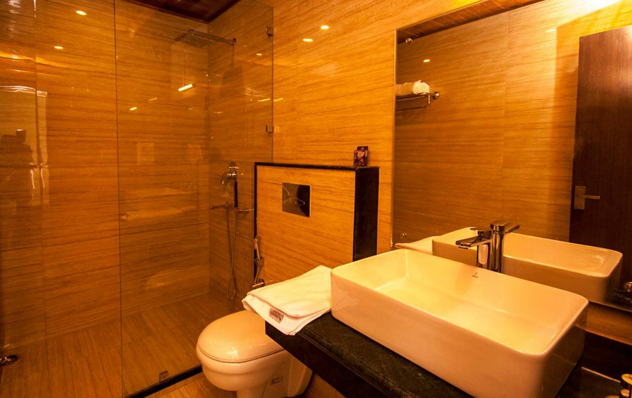 Dreamcatcher Boutique Hotels Бхимтал Экстерьер фото
